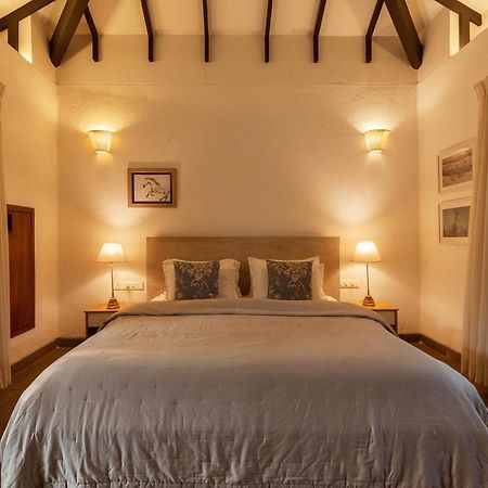 Wander Beyond By Stayvista - Featuring A Bali-Themed Abode And A Refreshing Swimming Pool Alībāg Exteriör bild